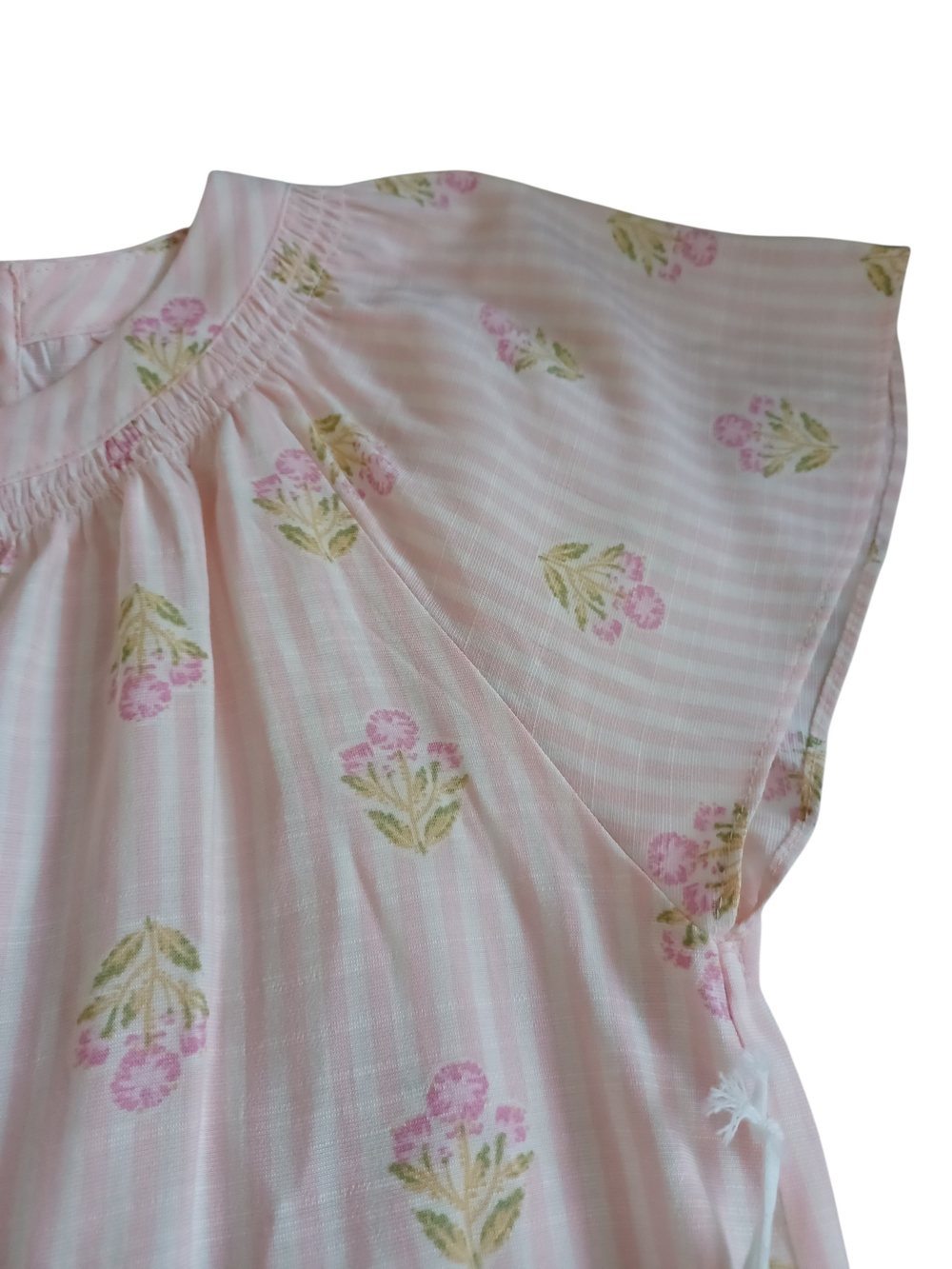 LC Lauren Conrad Pink Floral Ruffle Neck Blouse - Picture 2 of 6